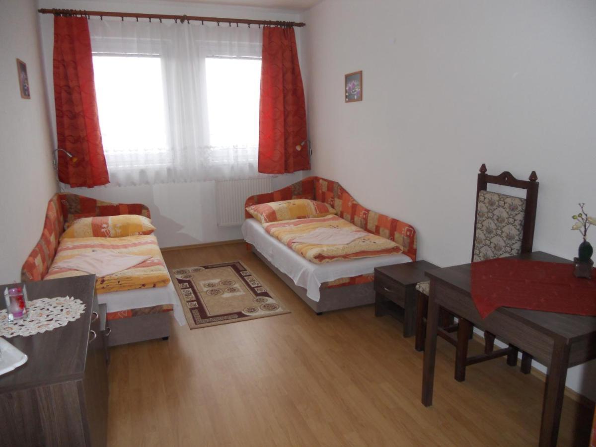Motel Madona Banská Bystrica Habitación foto